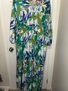 St. John's Bay Blue, Green & White Floral V-Neck Dress. New Without Tags!